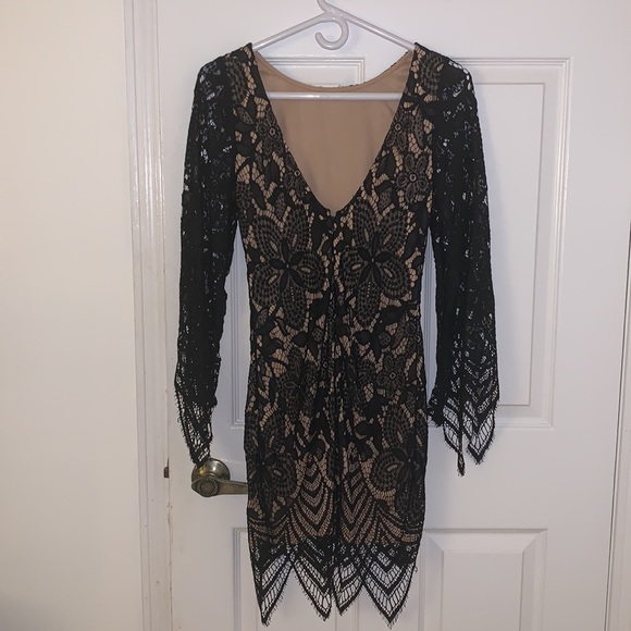 Black mini dress - Picture 2 of 4